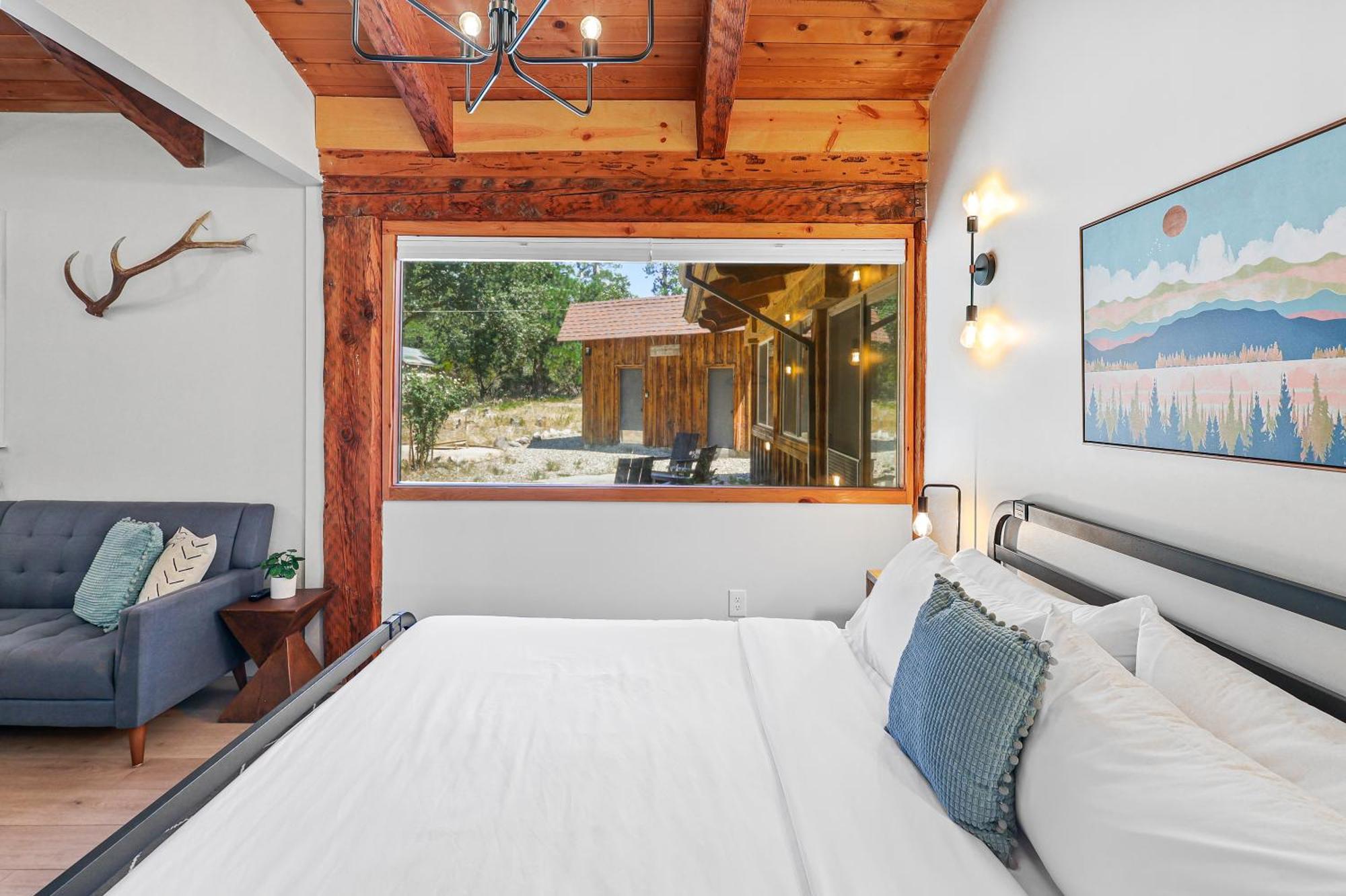 Basecamp Lodge Mount Shasta Room photo